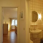 Ruhiges, Gemuetliches Mit Grossem Garten Дом отдыха Вэм