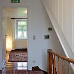 Дом отдыха Ruhiges, Gemuetliches Mit Grossem Garten *