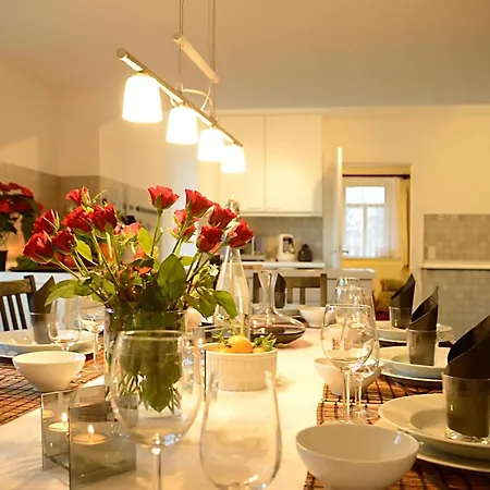 Ruhiges, Gemütliches Mit Großem Garten