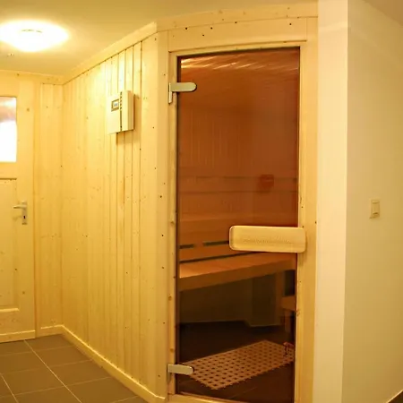 Ferienhaus Ruhiges, Gemütliches Mit Großem Garten *