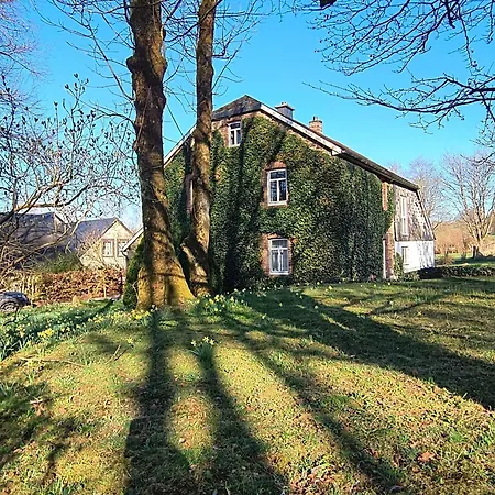 Vakantiehuis Ruhiges, Gemuetliches Mit Grossem Garten *