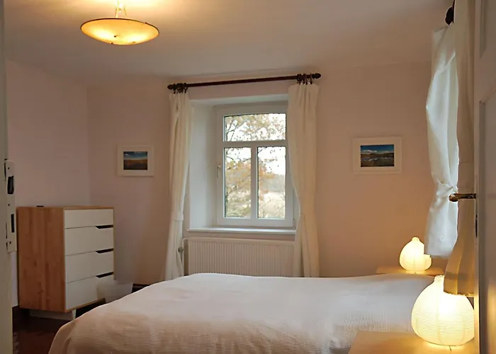 Ruhiges, Gemuetliches Mit Grossem Garten Vakantiehuis