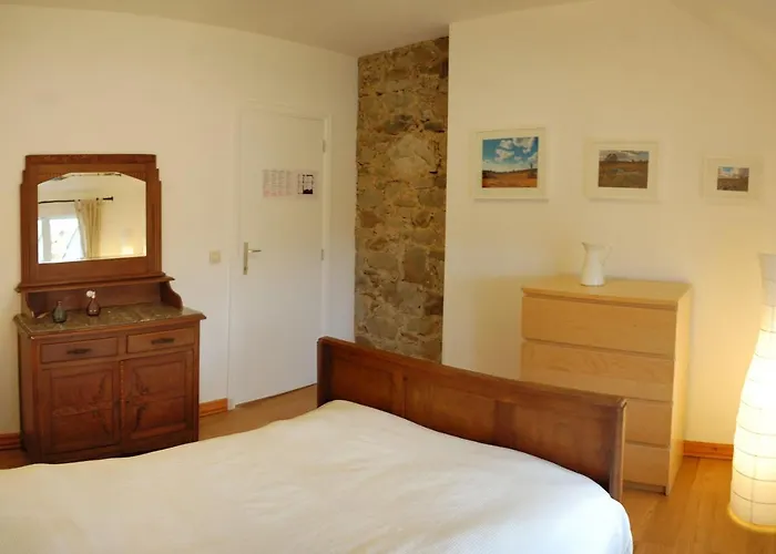 Ruhiges, Gemuetliches Mit Grossem Garten